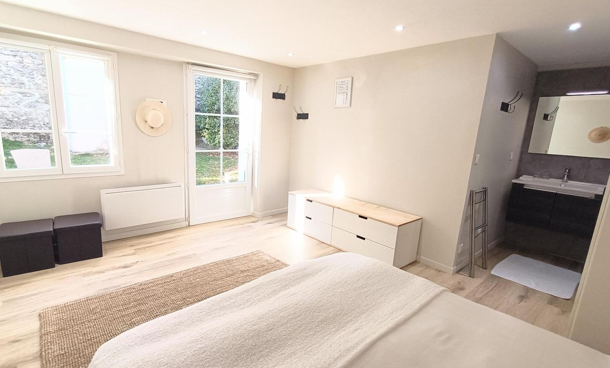 Hotel La Ferme Les Eybrachas Réauville Pokoj fotografie