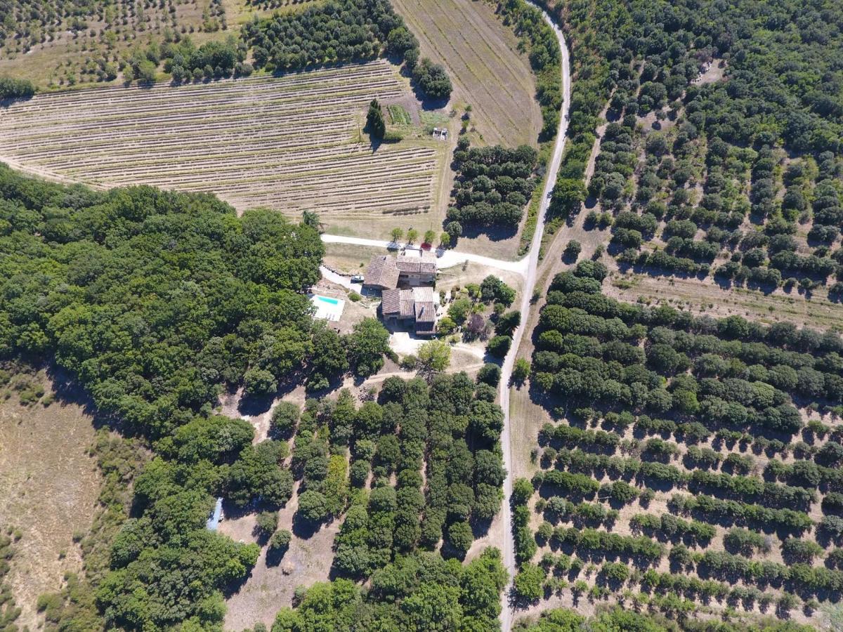 Hotel La Ferme Les Eybrachas Réauville Exteriér fotografie
